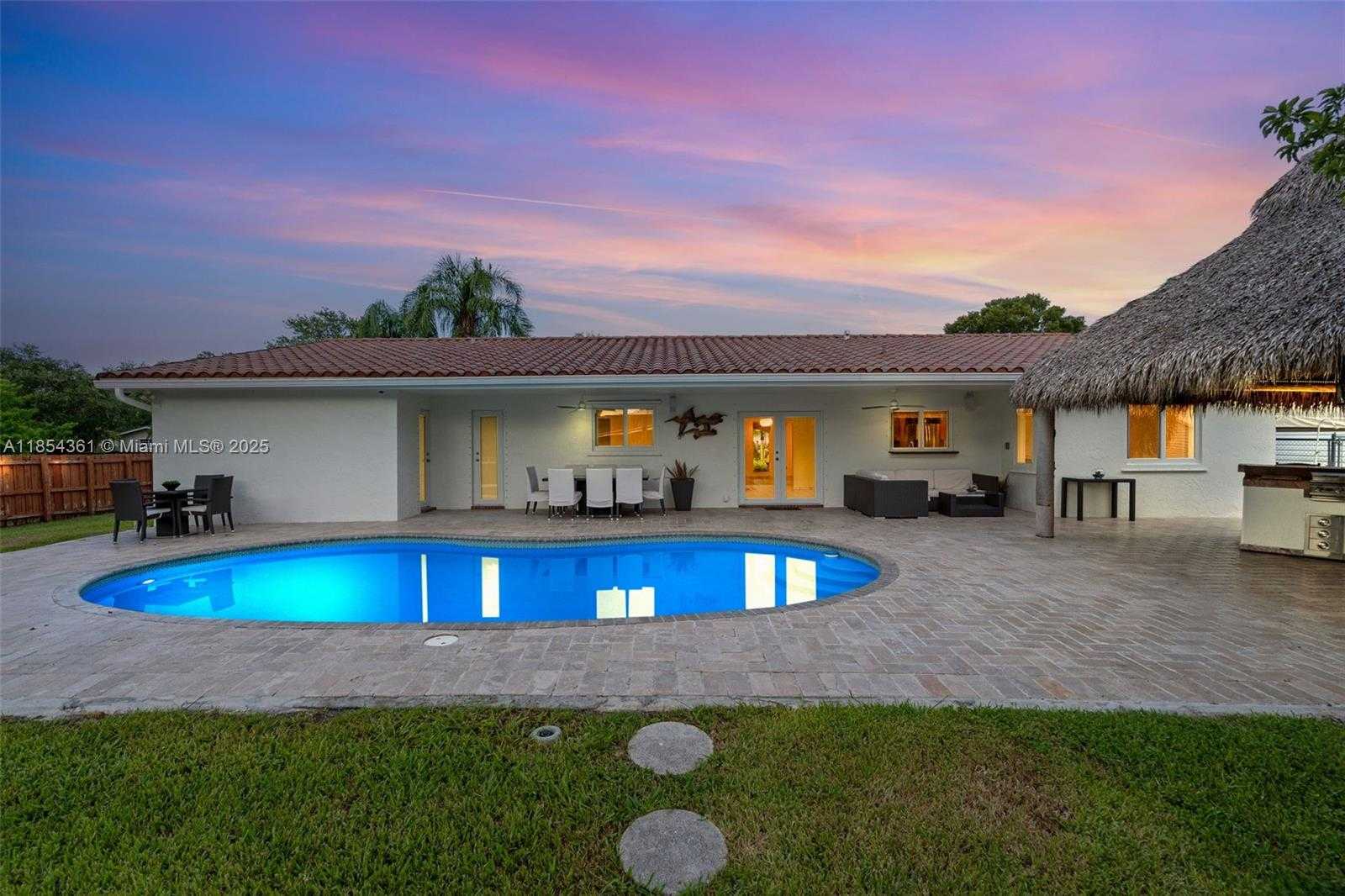 Small Image of 17222 SOUTH WEST 88TH AVE, Palmetto Bay Number 49