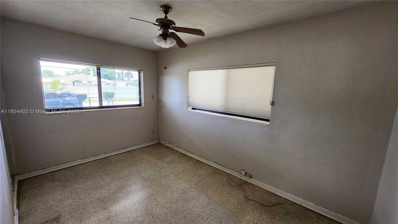 Small Image of 6241 NORTH WEST 110TH ST, Hialeah Number 11