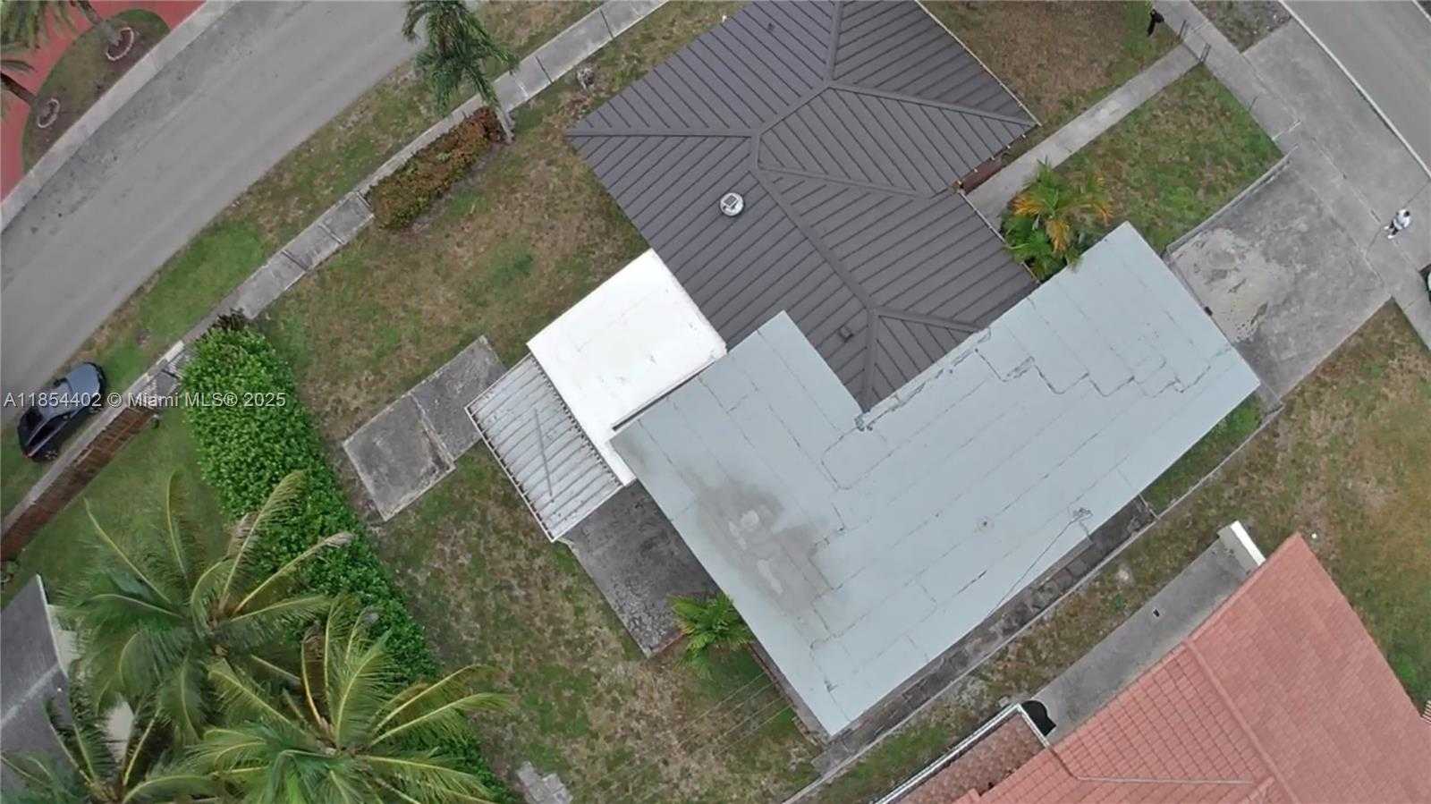 Small Image of 6241 NORTH WEST 110TH ST, Hialeah Number 21