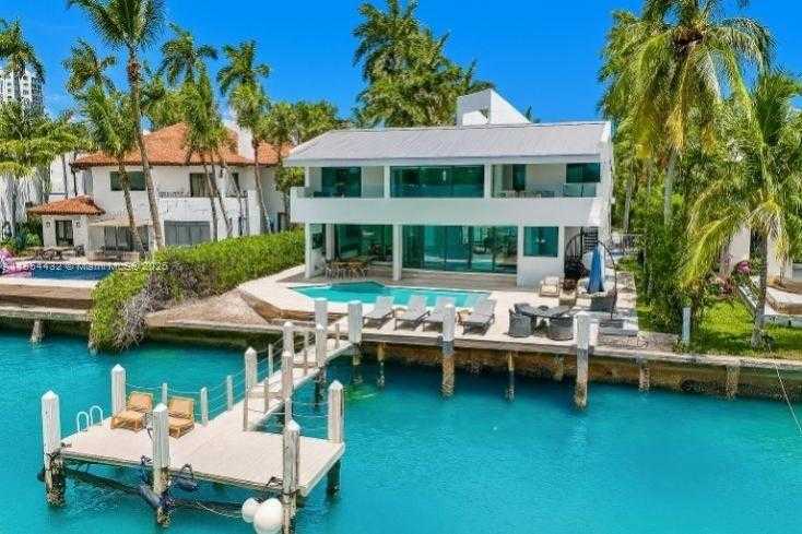 Small Image of 7720 MIAMI VIEW DR, North Bay Village Number 2