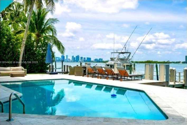 Small Image of 7720 MIAMI VIEW DR, North Bay Village Number 4