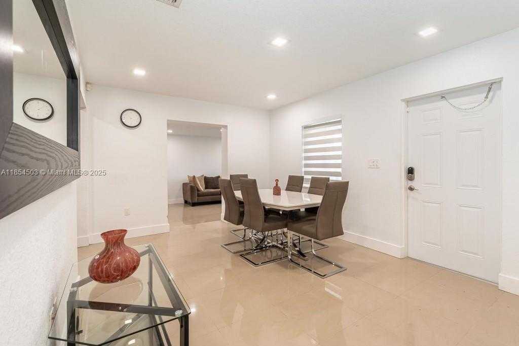 Small Image of 16110 NORTH WEST 26TH AVE, Miami Gardens Number 10