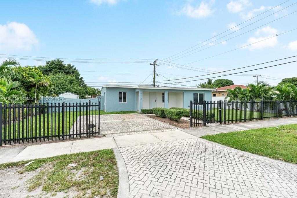 Small Image of 16110 NORTH WEST 26TH AVE, Miami Gardens Number 2