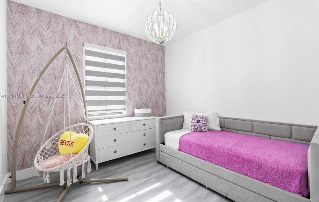 Small Image of 10023 NORTH WEST 89TH TER, Doral Number 29