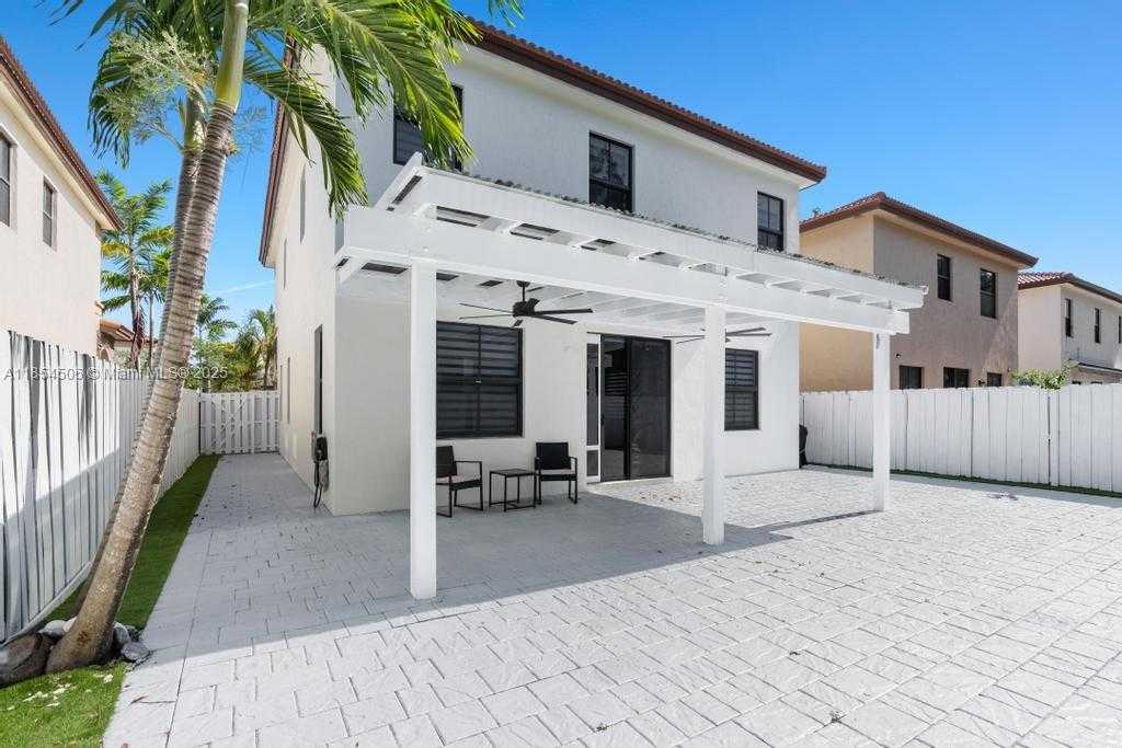 Small Image of 10023 NORTH WEST 89TH TER, Doral Number 39