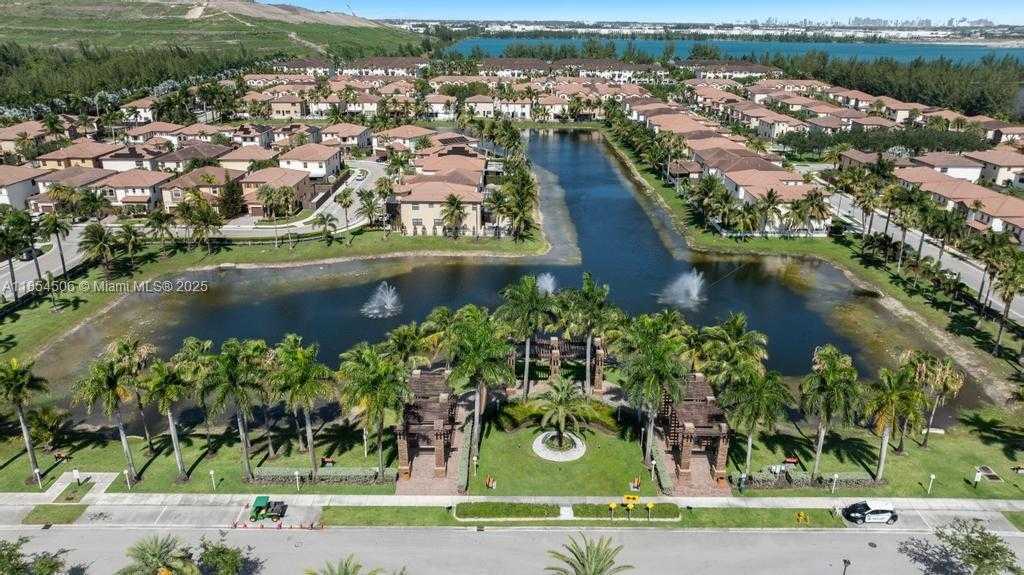 Small Image of 10023 NORTH WEST 89TH TER, Doral Number 47