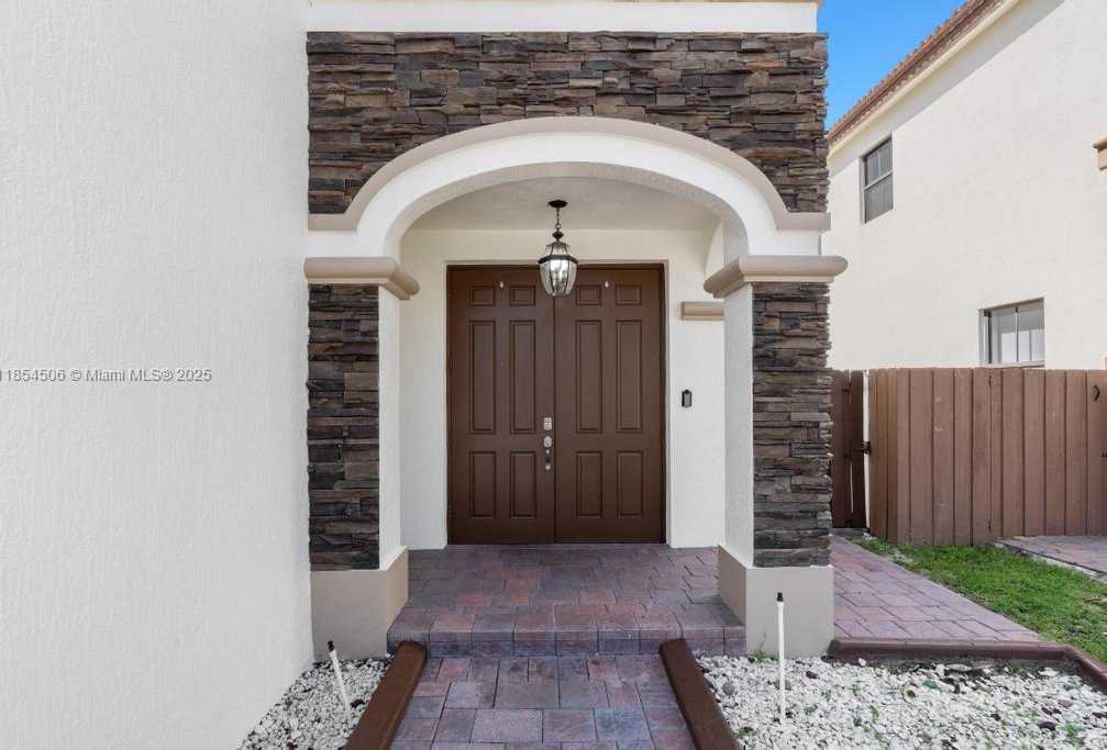 Small Image of 10023 NORTH WEST 89TH TER, Doral Number 5