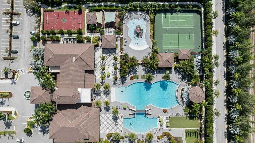 Small Image of 10023 NORTH WEST 89TH TER, Doral Number 50