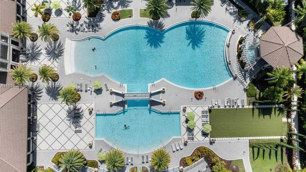 Small Image of 10023 NORTH WEST 89TH TER, Doral Number 51