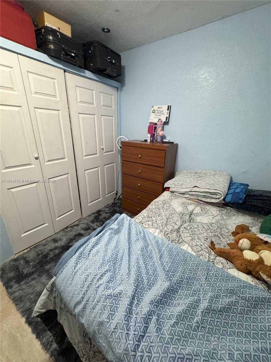 Small Image of 490 WEST 53RD ST, Hialeah Number 22