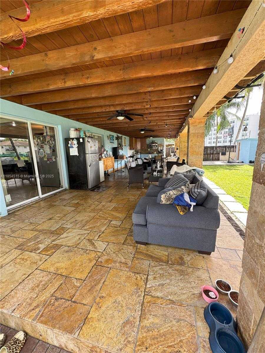Small Image of 490 WEST 53RD ST, Hialeah Number 24