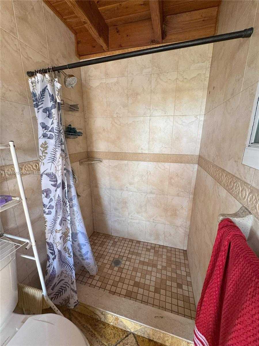 Small Image of 490 WEST 53RD ST, Hialeah Number 30