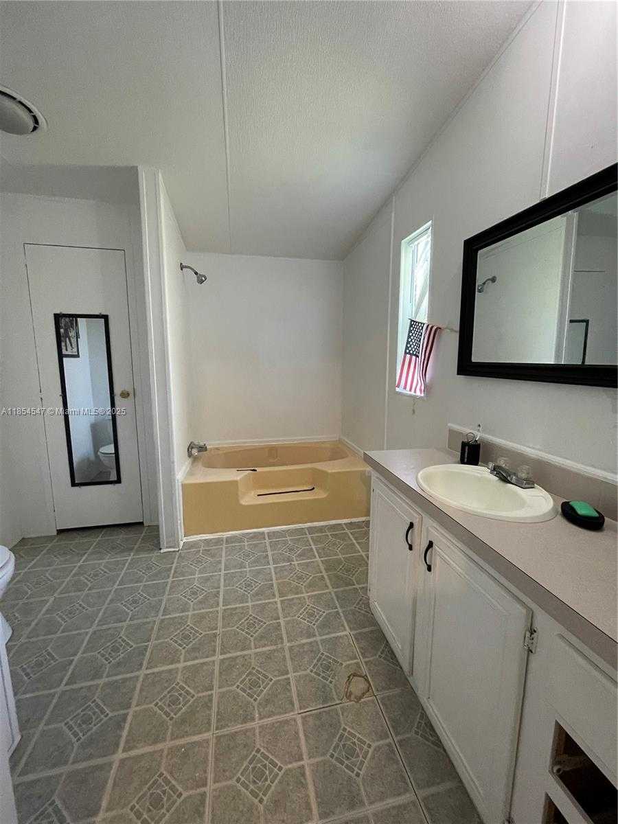 Small Image of Homestead Number 4