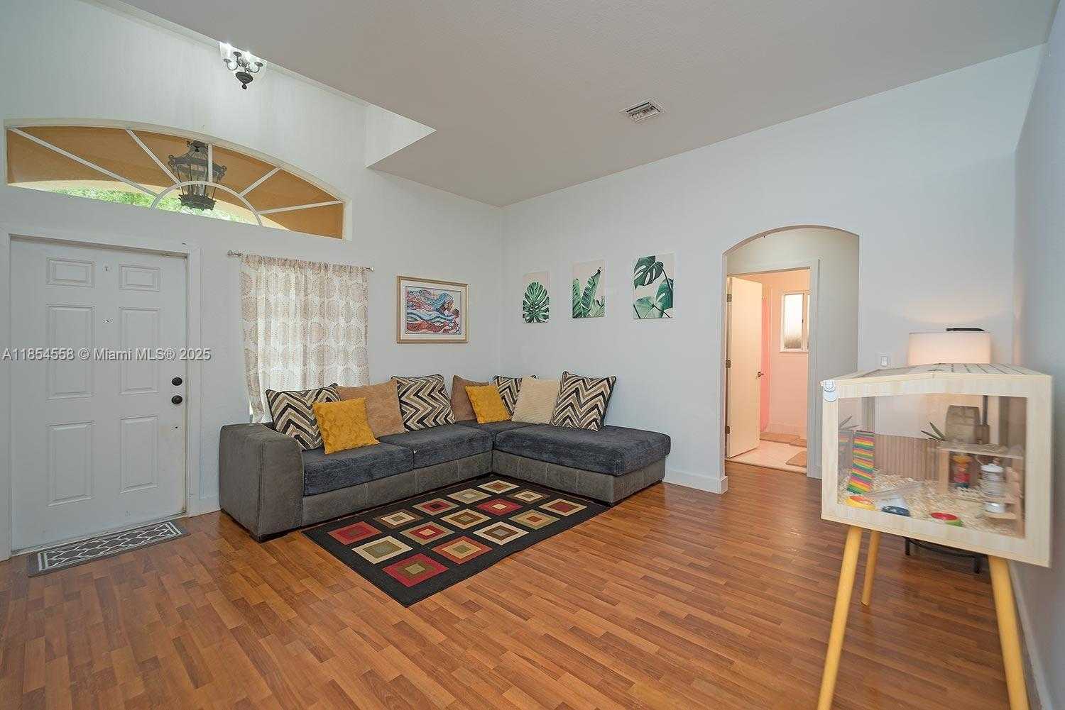 Small Image of 961 NORTH EAST 36TH AVE, Homestead Number 3