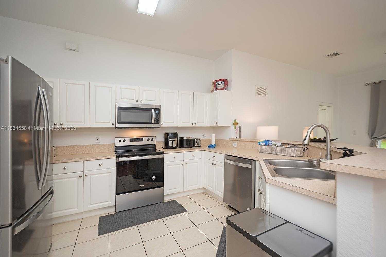 Small Image of 961 NORTH EAST 36TH AVE, Homestead Number 6