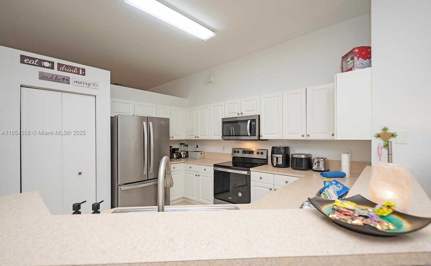 Small Image of 961 NORTH EAST 36TH AVE, Homestead Number 7