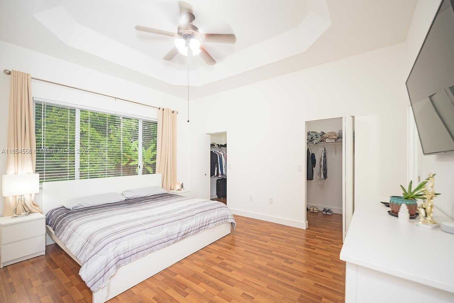 Small Image of 961 NORTH EAST 36TH AVE, Homestead Number 9
