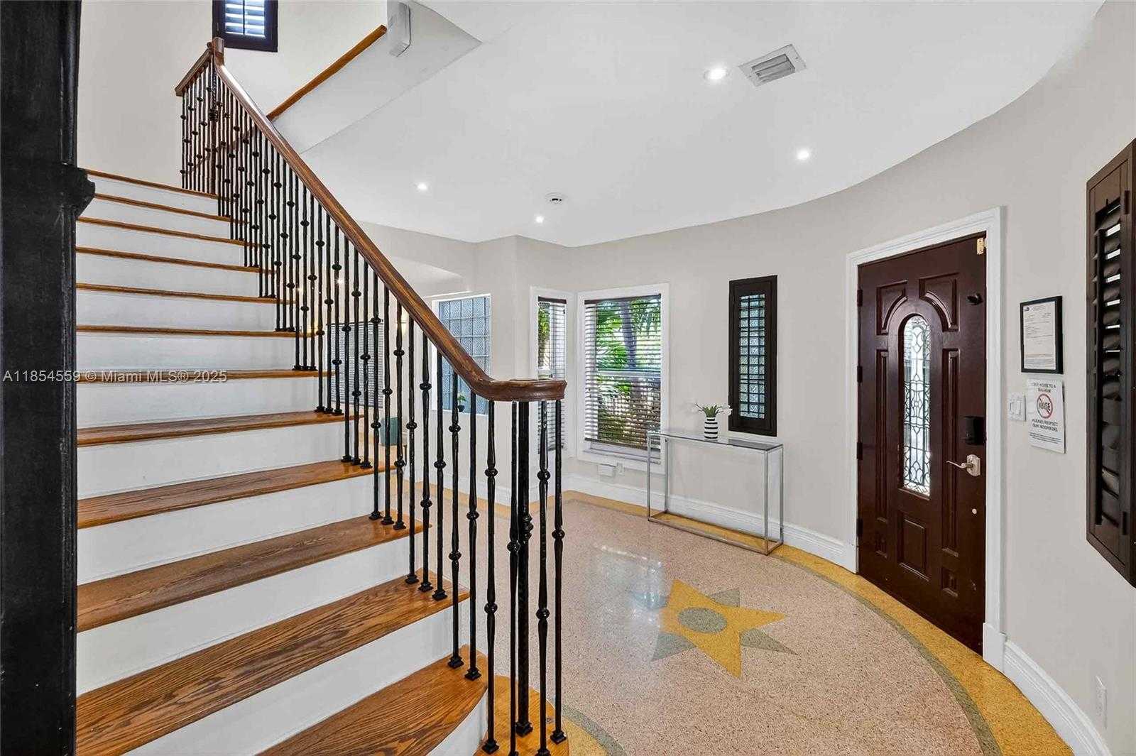 Small Image of 1051 NORTH EAST 89TH ST, Miami Number 13