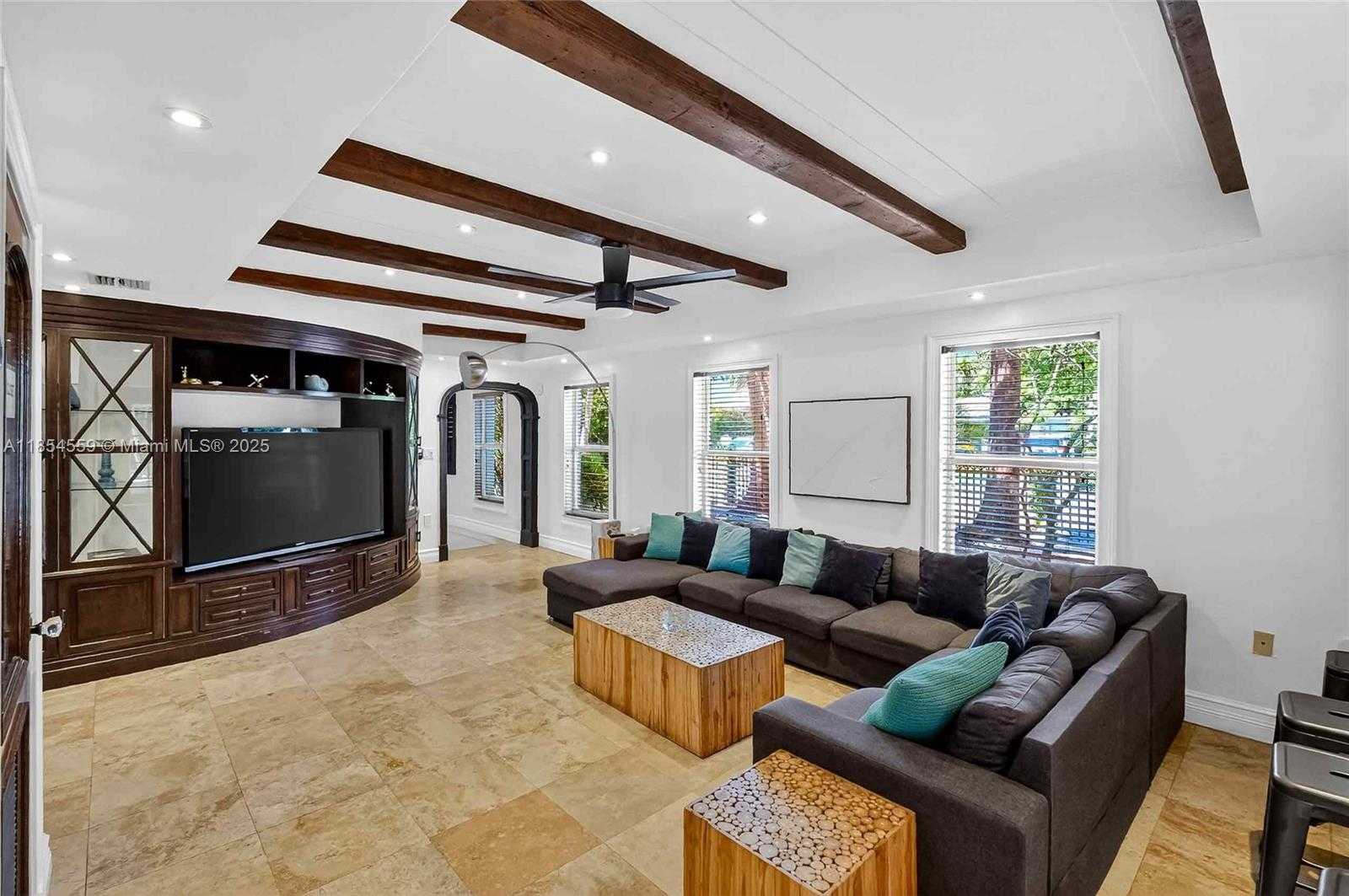 Small Image of 1051 NORTH EAST 89TH ST, Miami Number 17