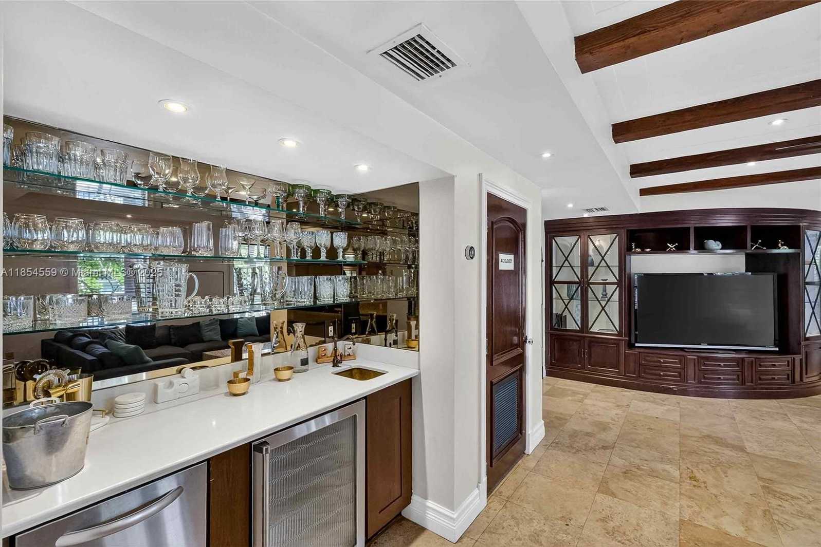 Small Image of 1051 NORTH EAST 89TH ST, Miami Number 20