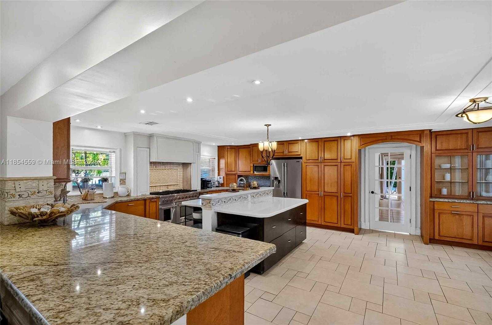 Small Image of 1051 NORTH EAST 89TH ST, Miami Number 21