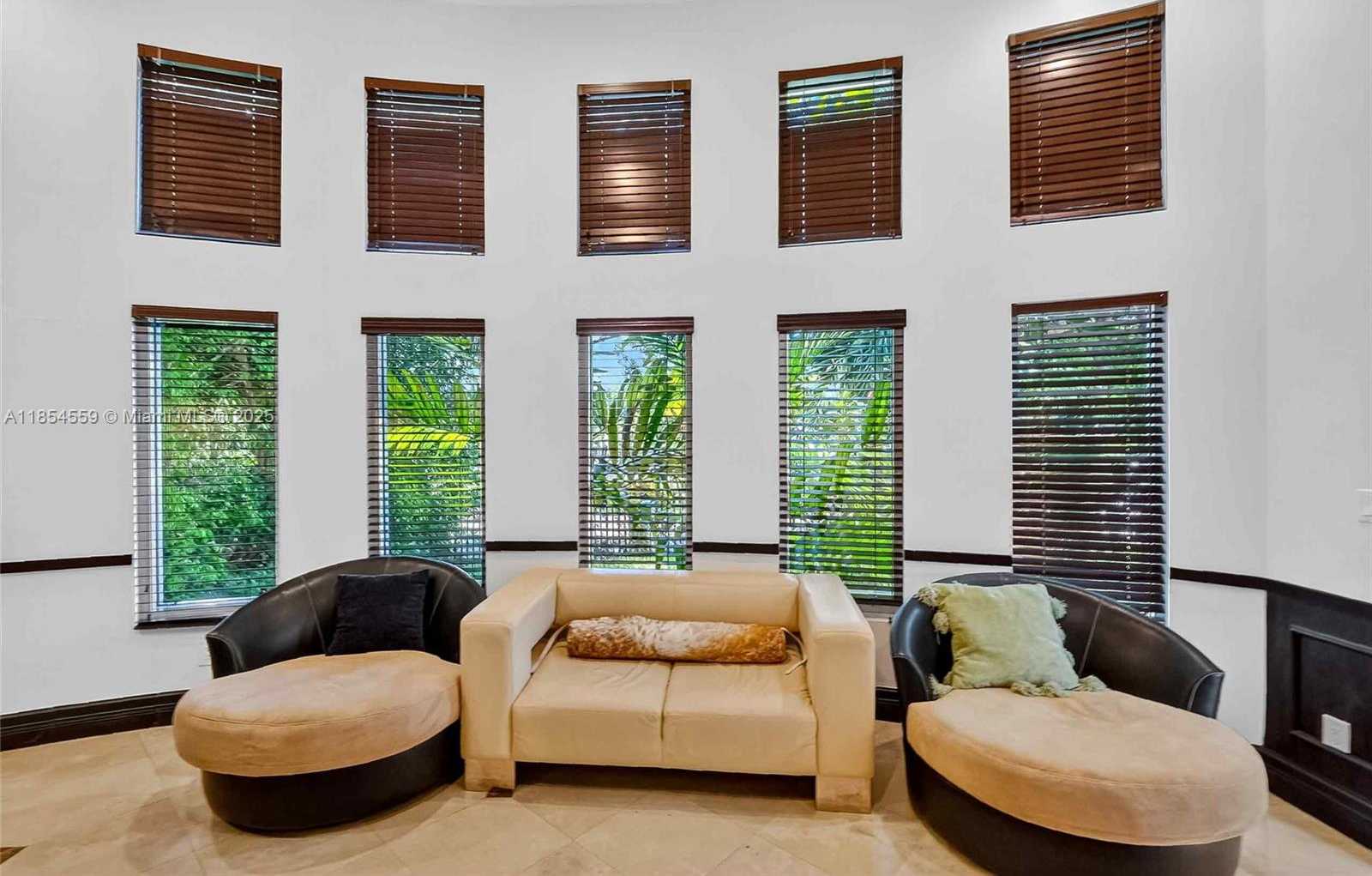 Small Image of 1051 NORTH EAST 89TH ST, Miami Number 35