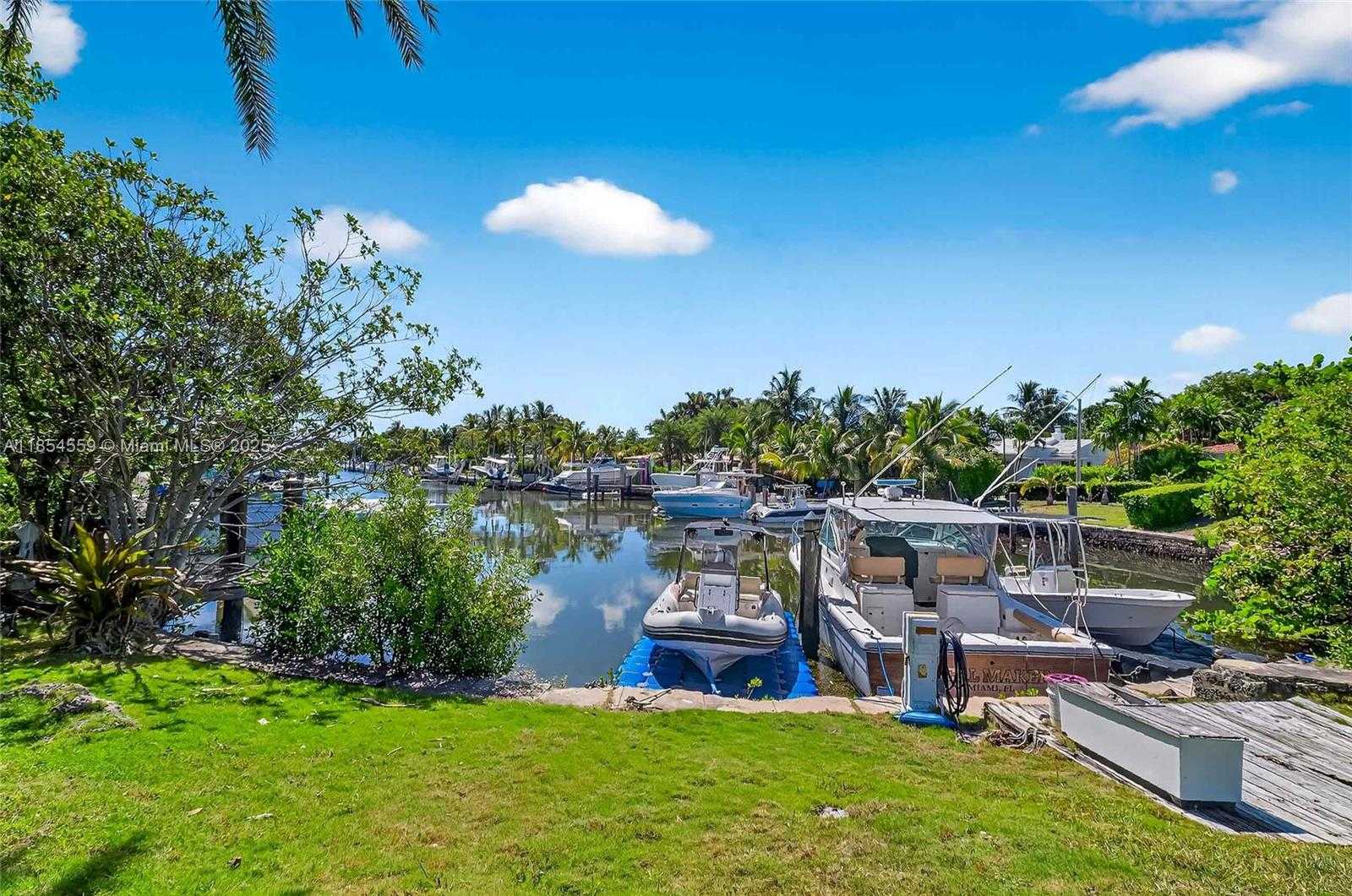 Small Image of 1051 NORTH EAST 89TH ST, Miami Number 4