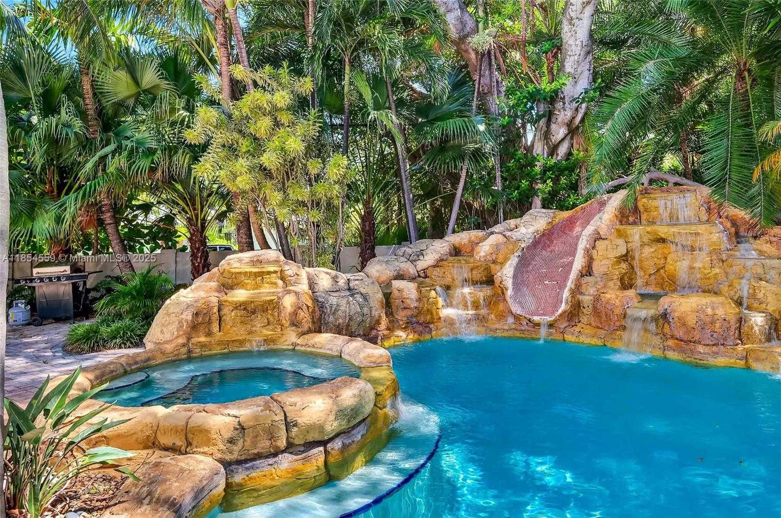 Small Image of 1051 NORTH EAST 89TH ST, Miami Number 5