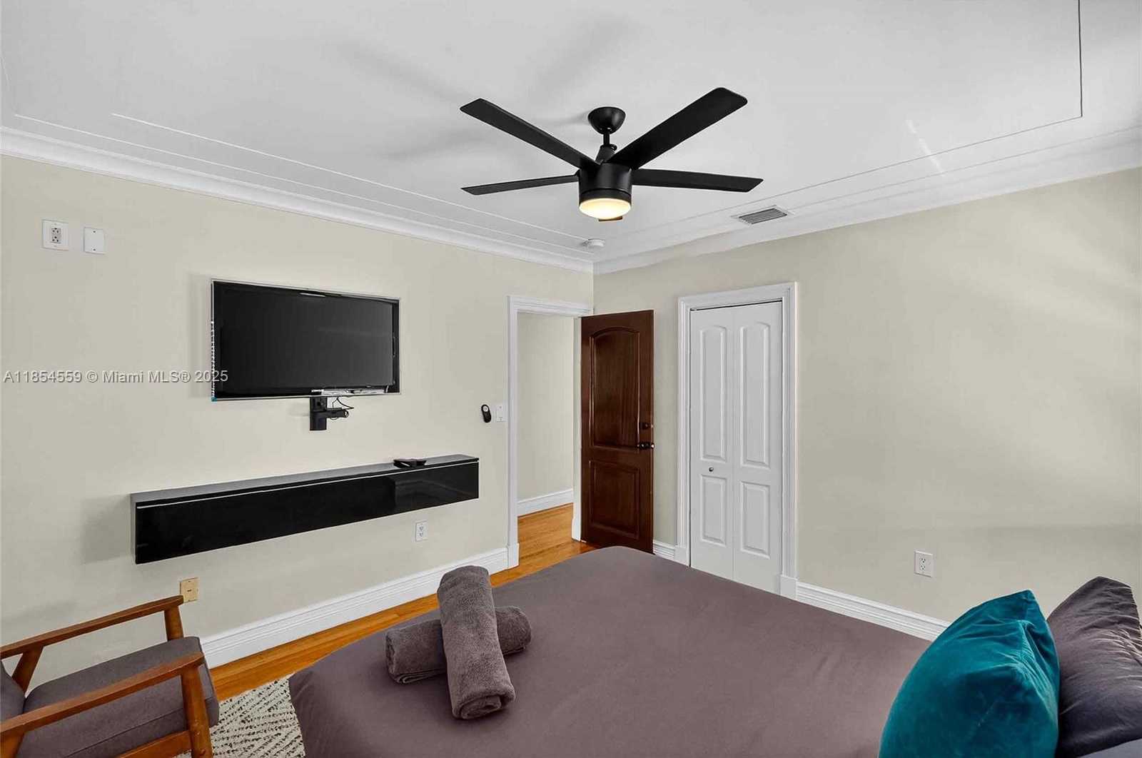Small Image of 1051 NORTH EAST 89TH ST, Miami Number 53