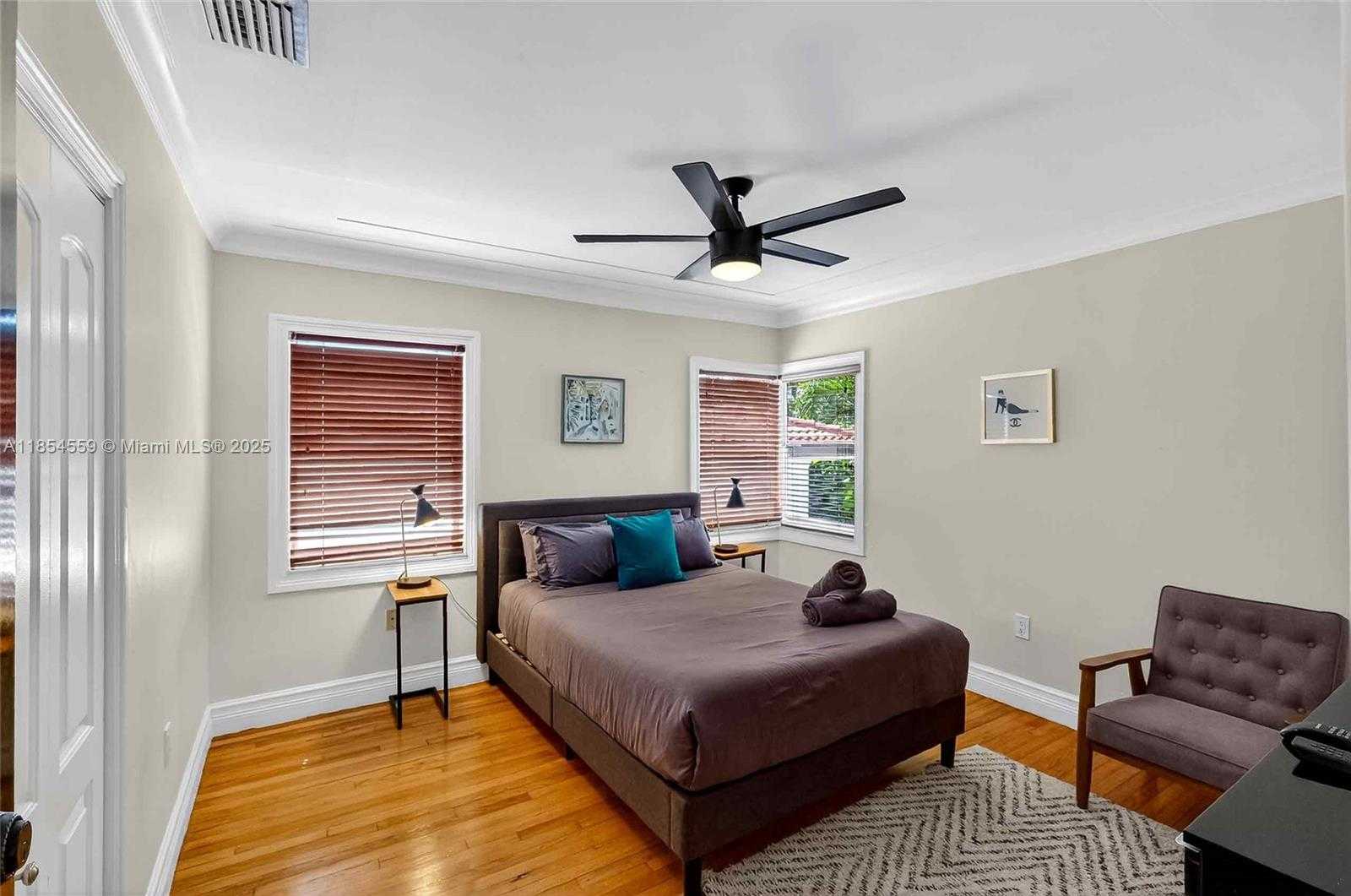 Small Image of 1051 NORTH EAST 89TH ST, Miami Number 54