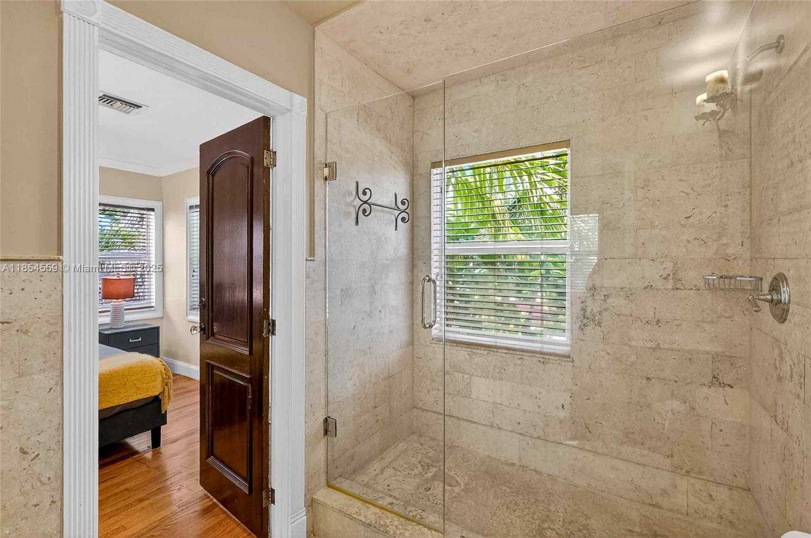 Small Image of 1051 NORTH EAST 89TH ST, Miami Number 61