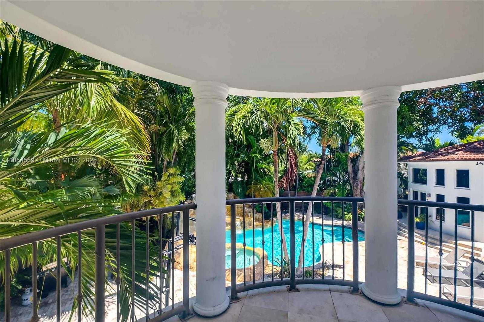 Small Image of 1051 NORTH EAST 89TH ST, Miami Number 7