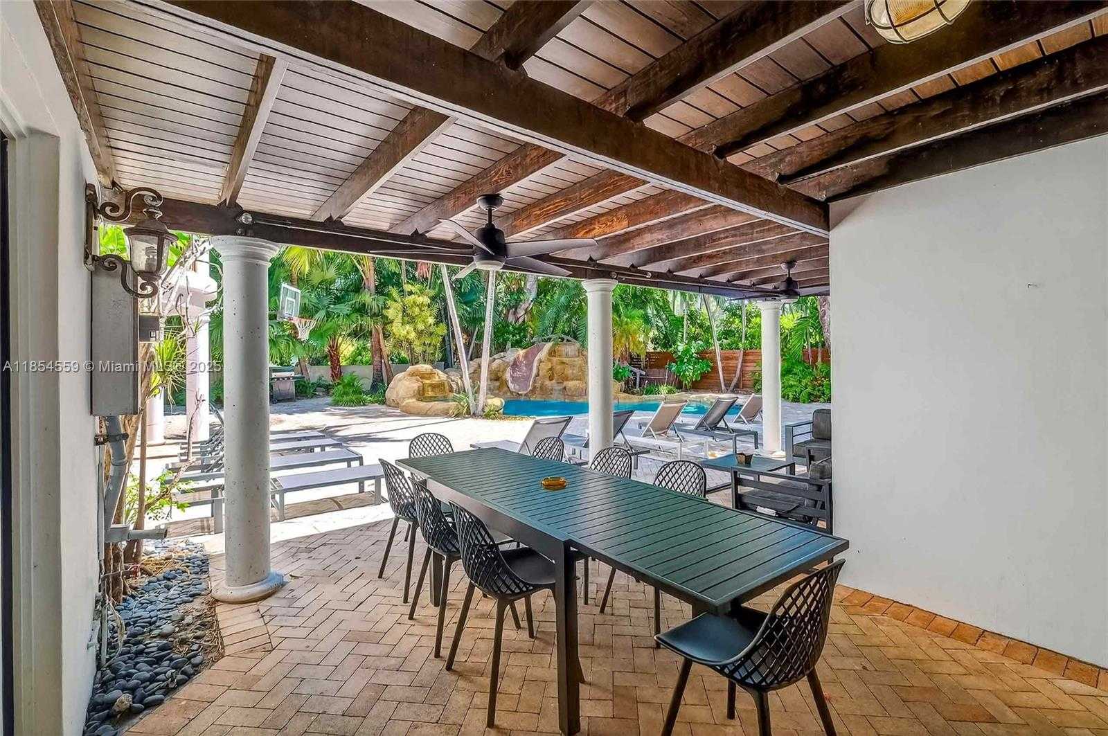 Small Image of 1051 NORTH EAST 89TH ST, Miami Number 9