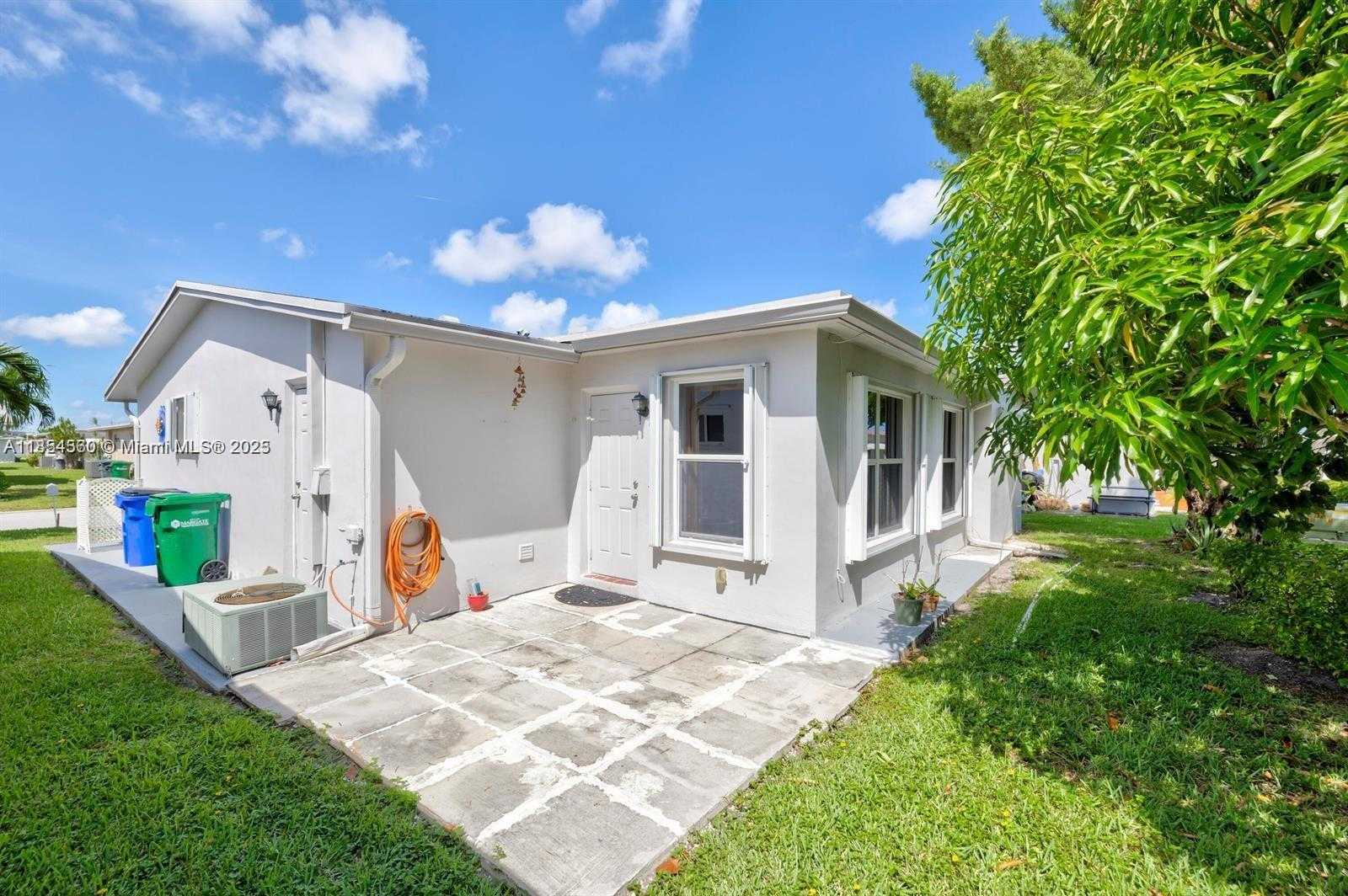 Small Image of 6960 NORTH WEST 11TH CT, Margate Number 2