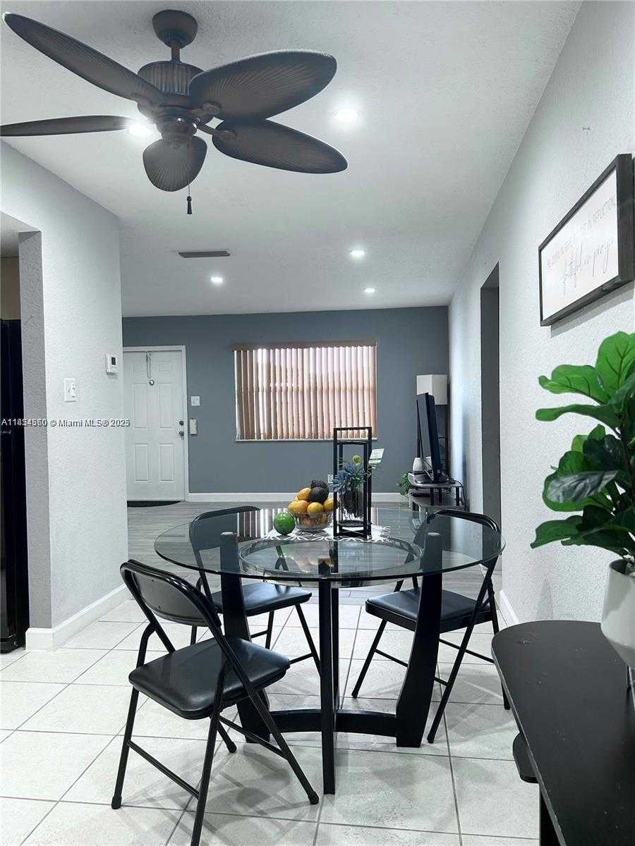 Small Image of 6960 NORTH WEST 11TH CT, Margate Number 7