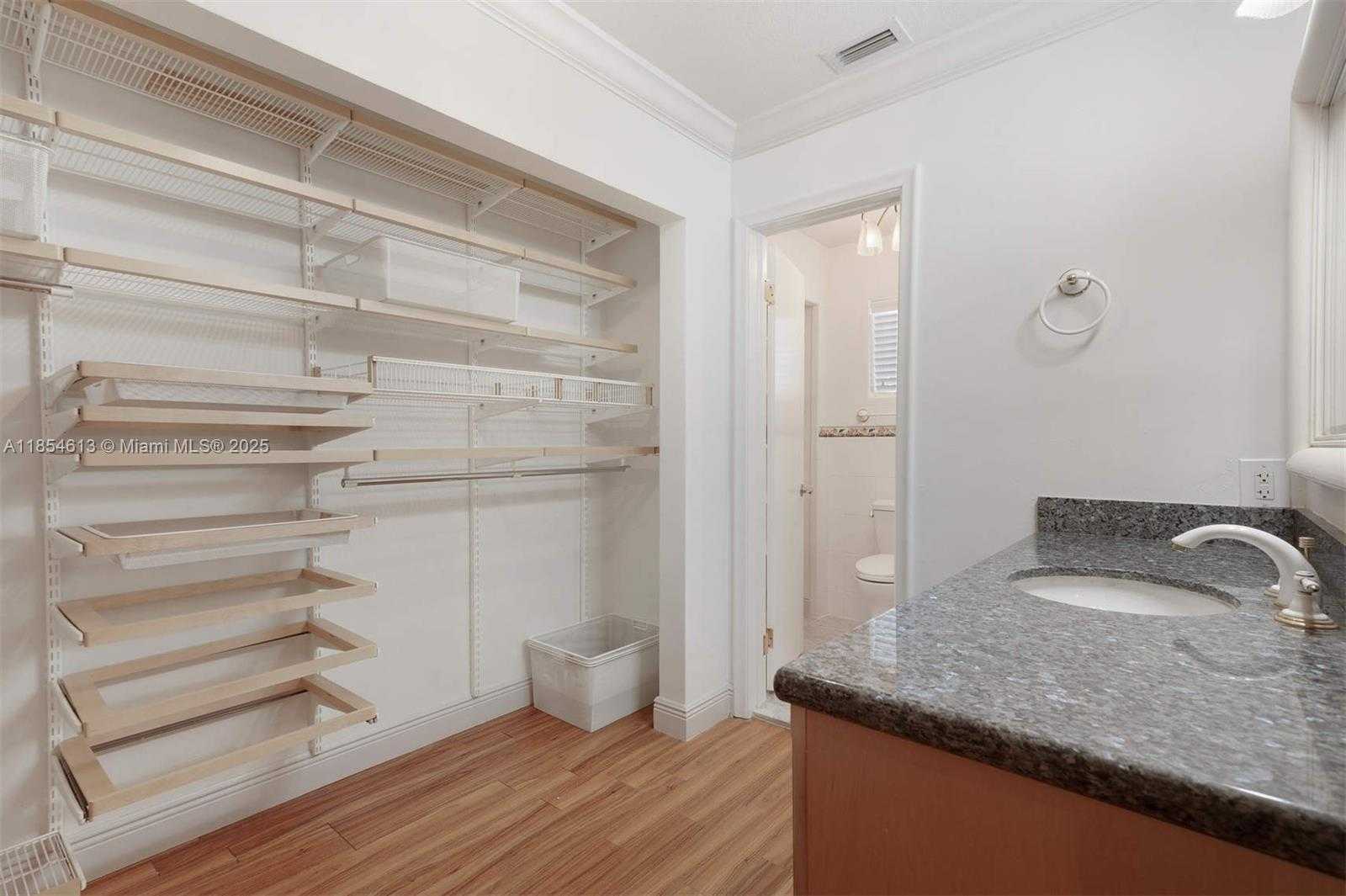 Small Image of 7715 SOUTH WEST 122ND ST, Pinecrest Number 11