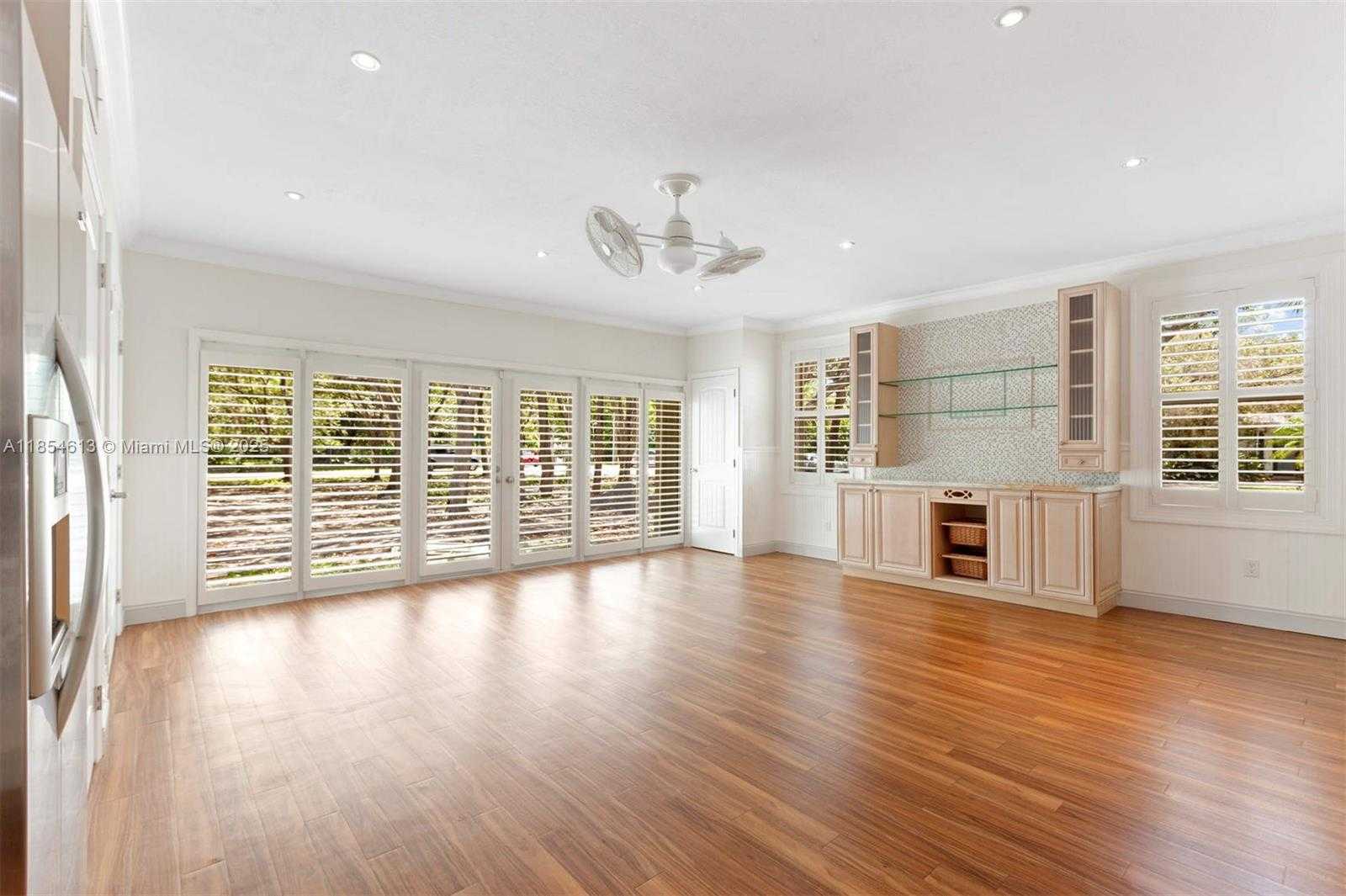 Small Image of 7715 SOUTH WEST 122ND ST, Pinecrest Number 26