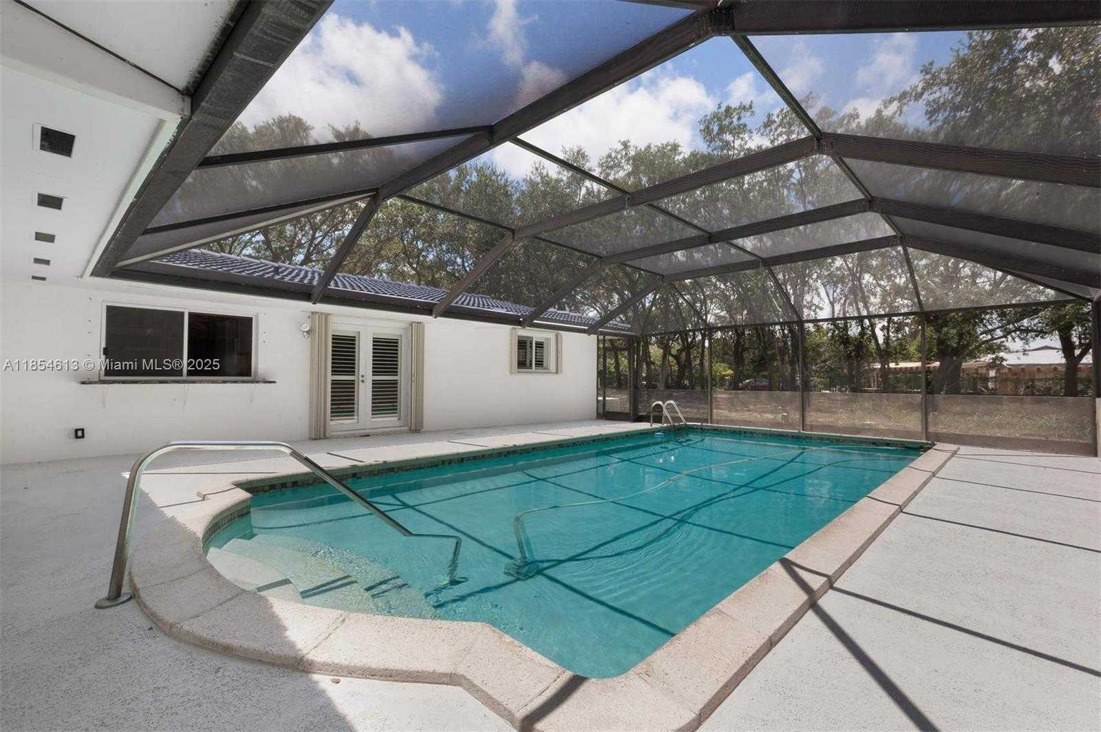 Small Image of 7715 SOUTH WEST 122ND ST, Pinecrest Number 27