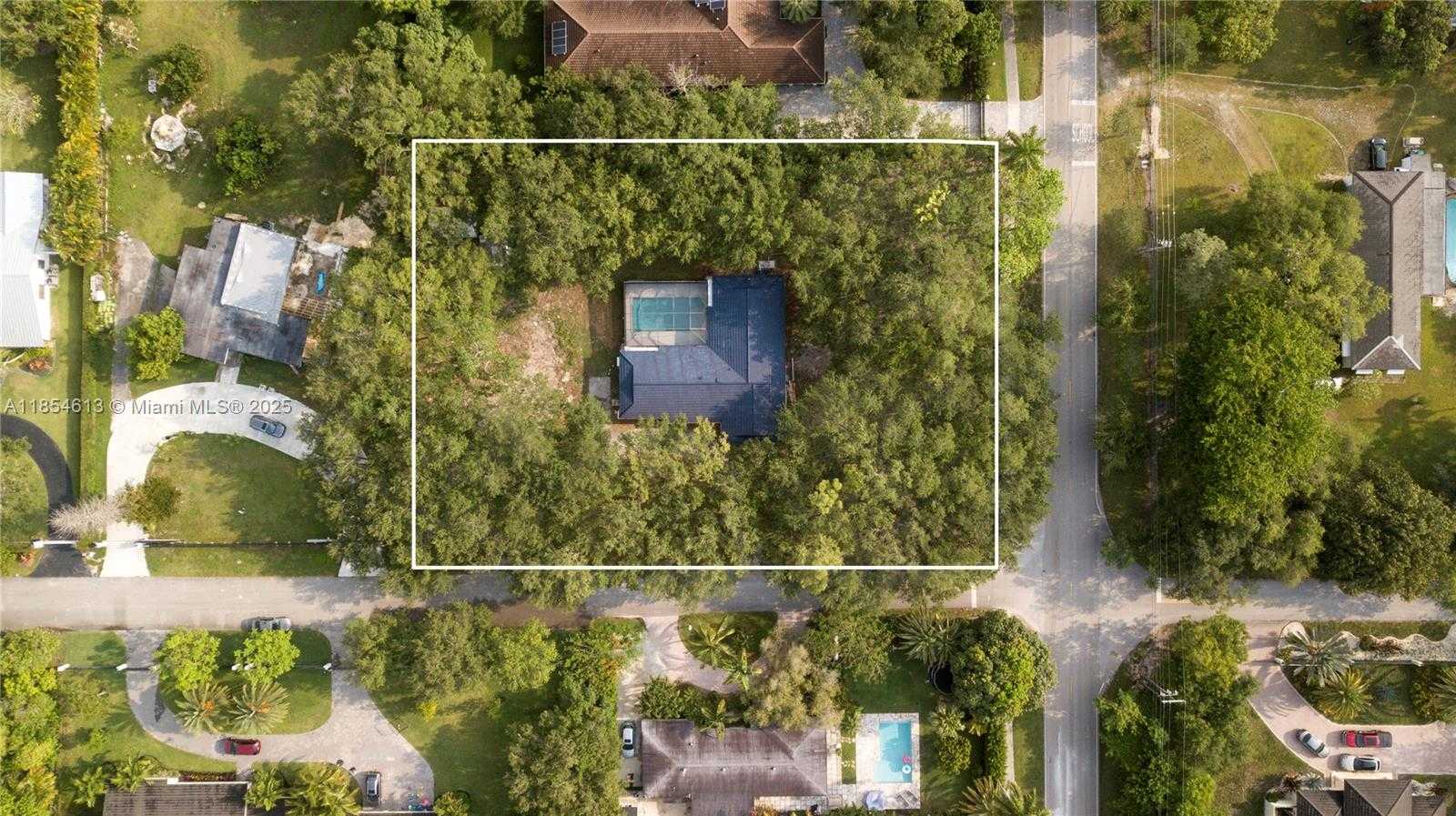 Small Image of 7715 SOUTH WEST 122ND ST, Pinecrest Number 3