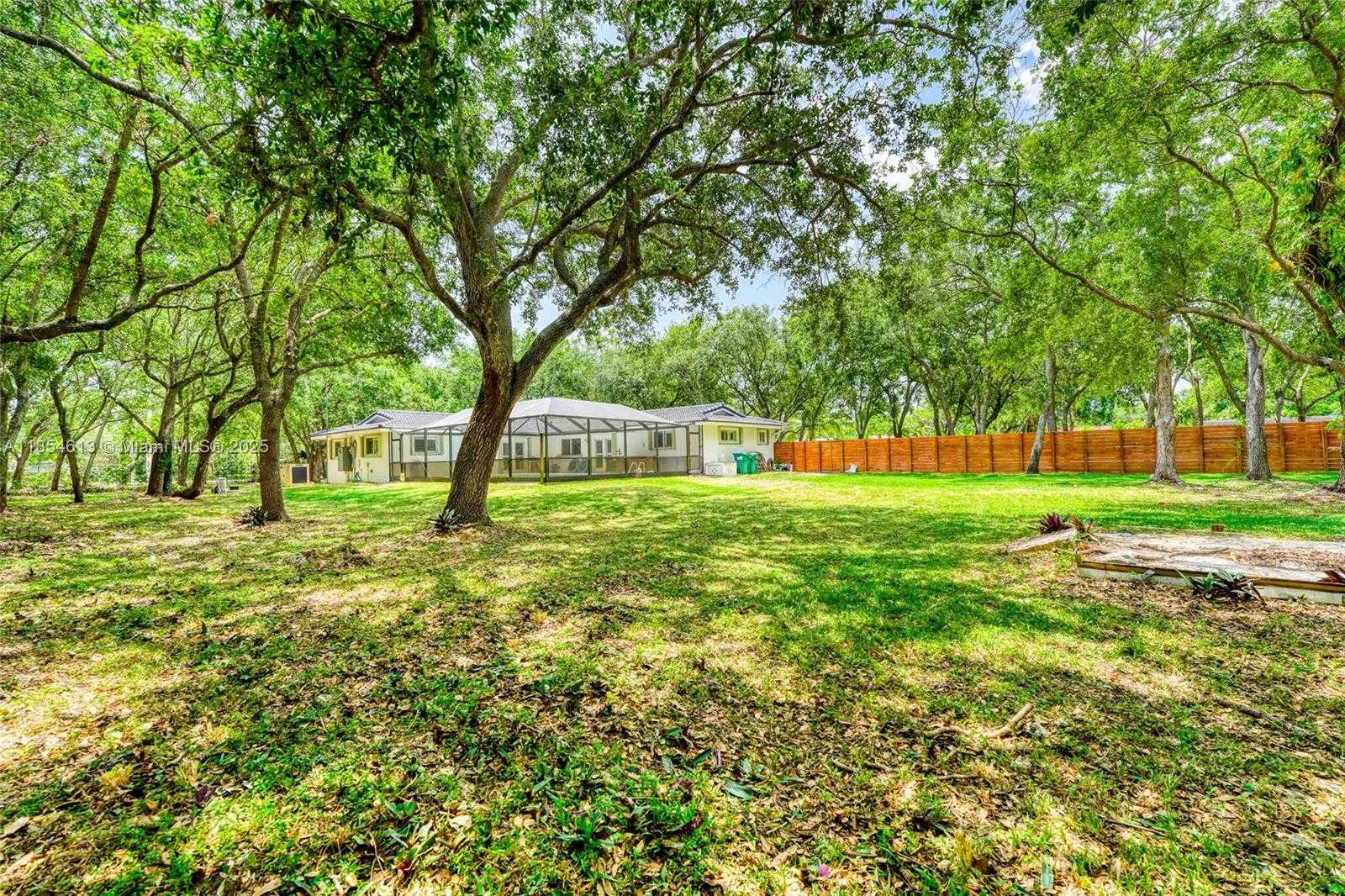 Small Image of 7715 SOUTH WEST 122ND ST, Pinecrest Number 31