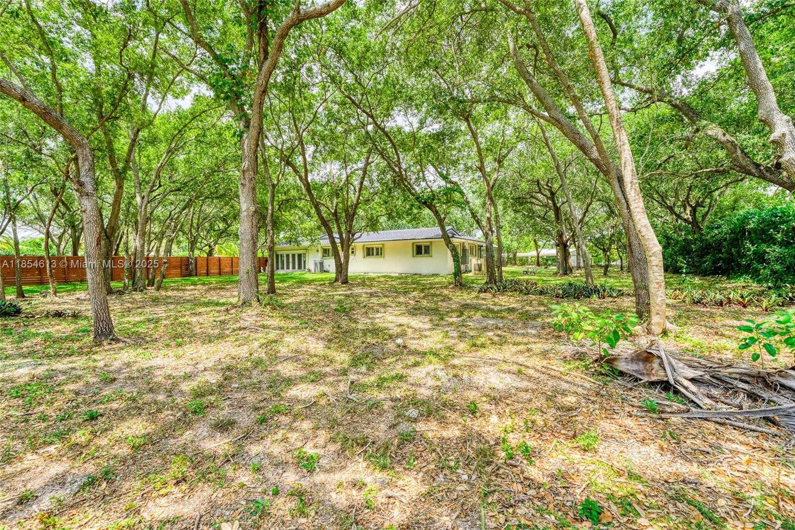 Small Image of 7715 SOUTH WEST 122ND ST, Pinecrest Number 32