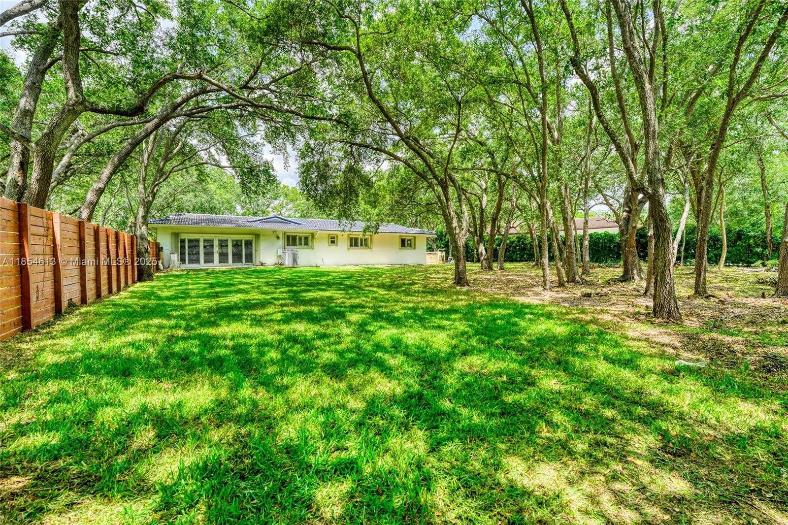 Small Image of 7715 SOUTH WEST 122ND ST, Pinecrest Number 36