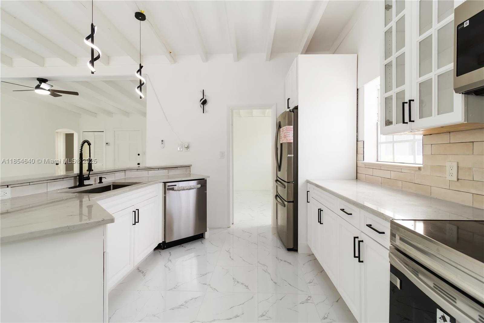 Small Image of 1777 NORTH 17TH CT, Hollywood Number 14