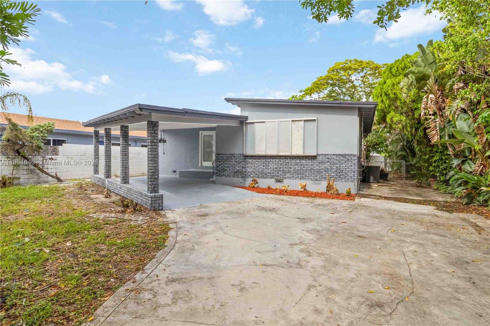 Small Image of 1777 NORTH 17TH CT, Hollywood Number 3