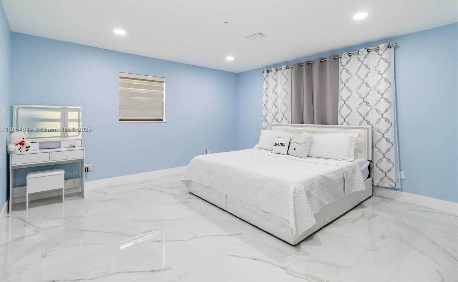 Small Image of 18001 NORTH WEST 42ND PL, Miami Gardens Number 18