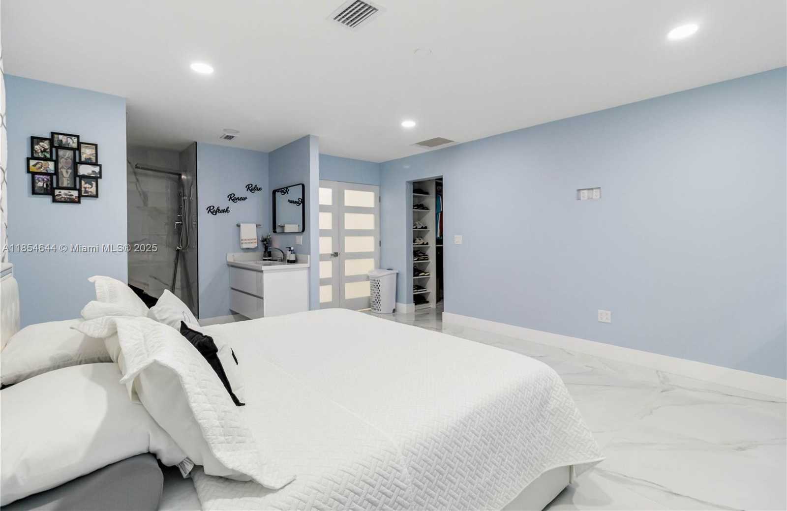 Small Image of 18001 NORTH WEST 42ND PL, Miami Gardens Number 19