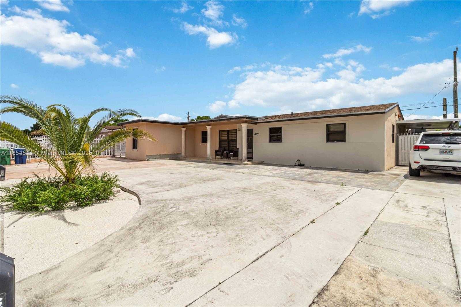 Small Image of 18001 NORTH WEST 42ND PL, Miami Gardens Number 5