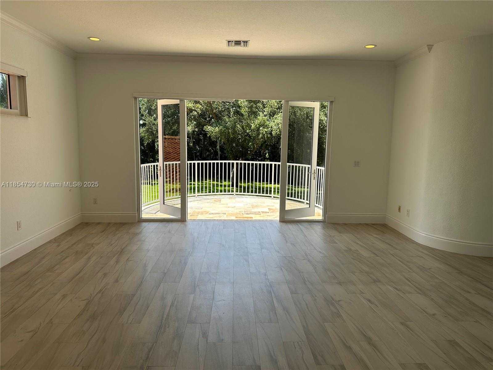 Small Image of 10600 SOUTH WEST 69TH AVE, Pinecrest Number 15