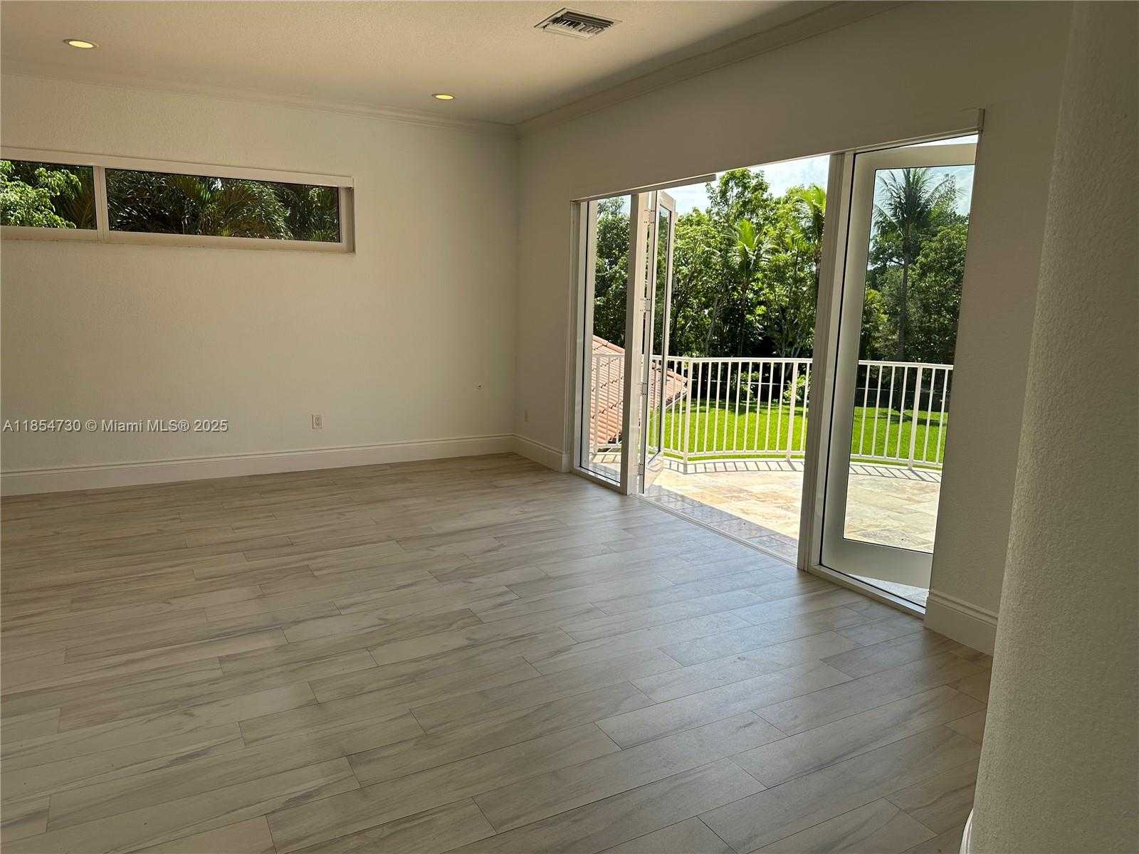 Small Image of 10600 SOUTH WEST 69TH AVE, Pinecrest Number 16