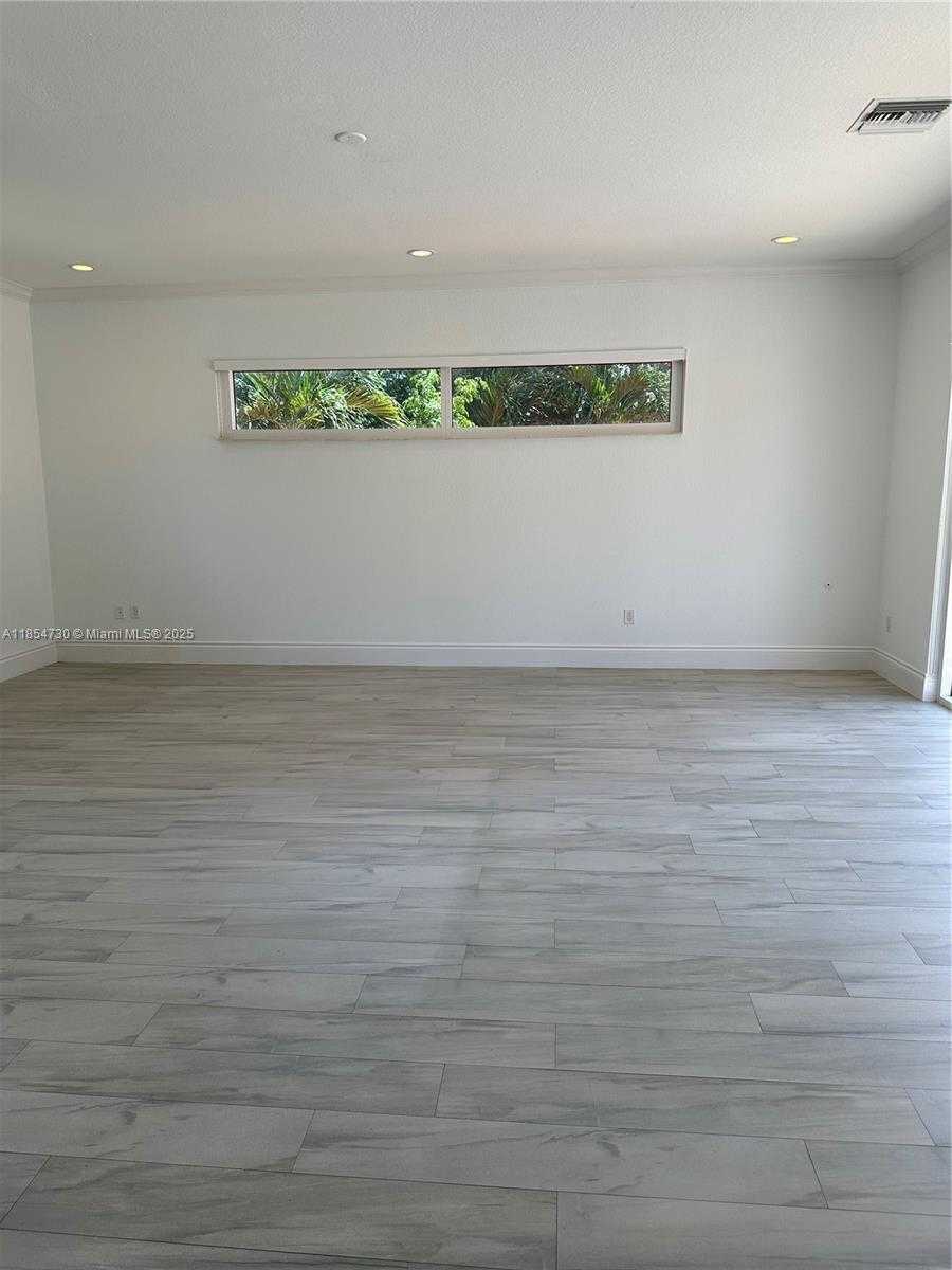Small Image of 10600 SOUTH WEST 69TH AVE, Pinecrest Number 18